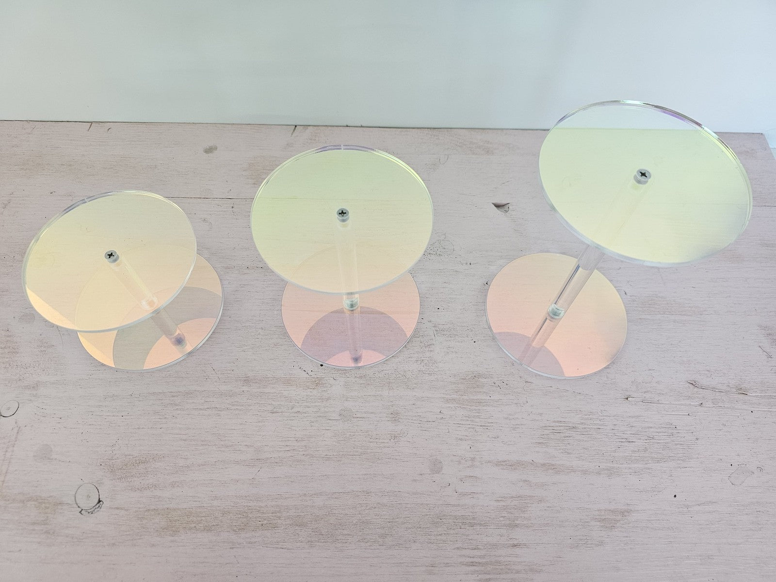 heavenly HOYA Acryl-Podest transparent holo 3 Stück Säule Präsentationsständer