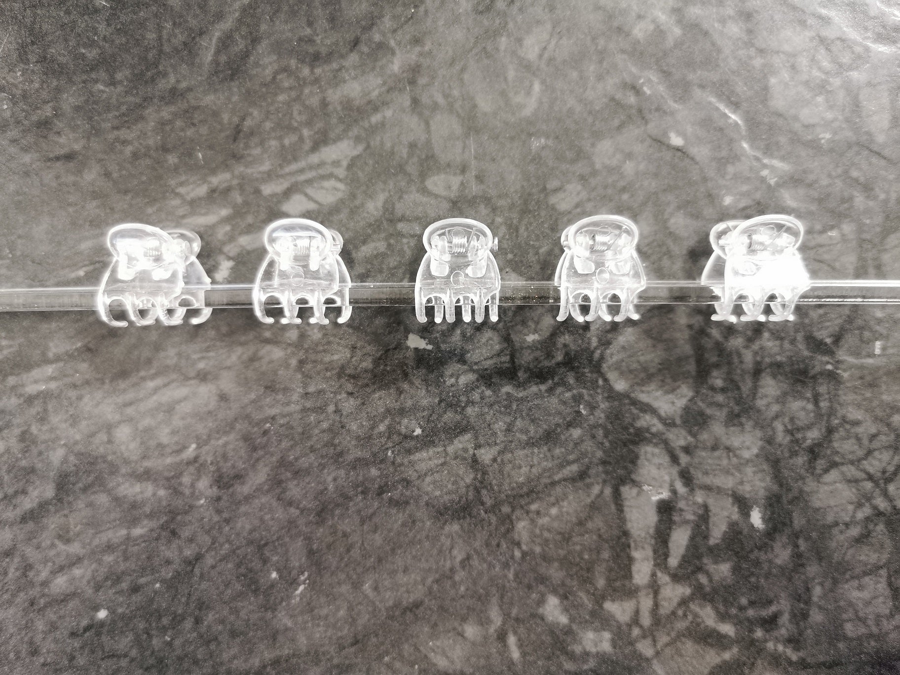 Pflanzenklammern normal