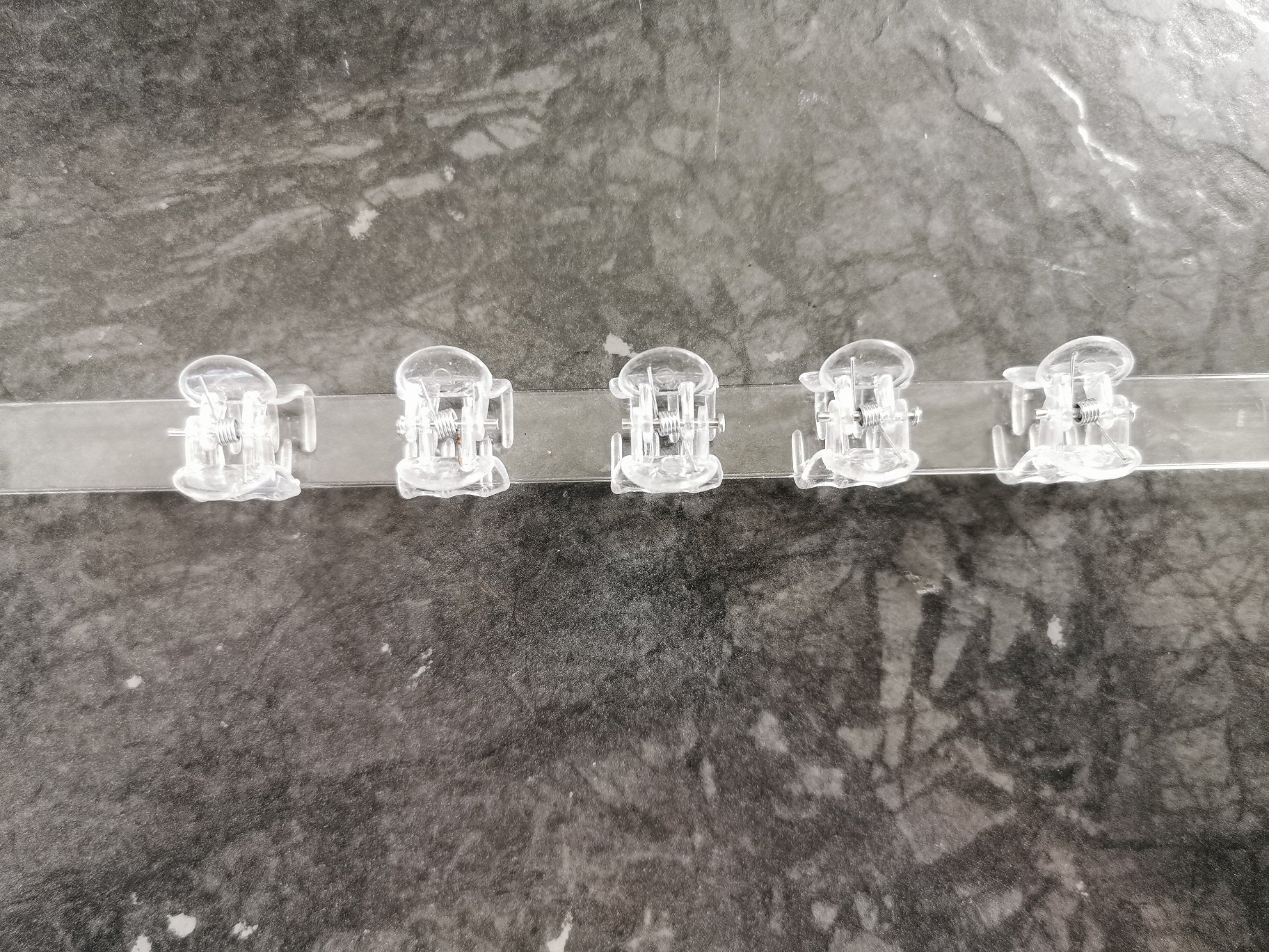 Pflanzenklammern normal